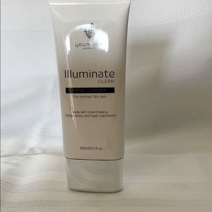Younique illuminate facial cleanser